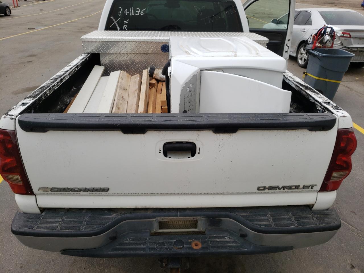 Photo 10 from auction – 2003 CHEVROLET SILVERADO with VIN 1GCEK19T43E341136