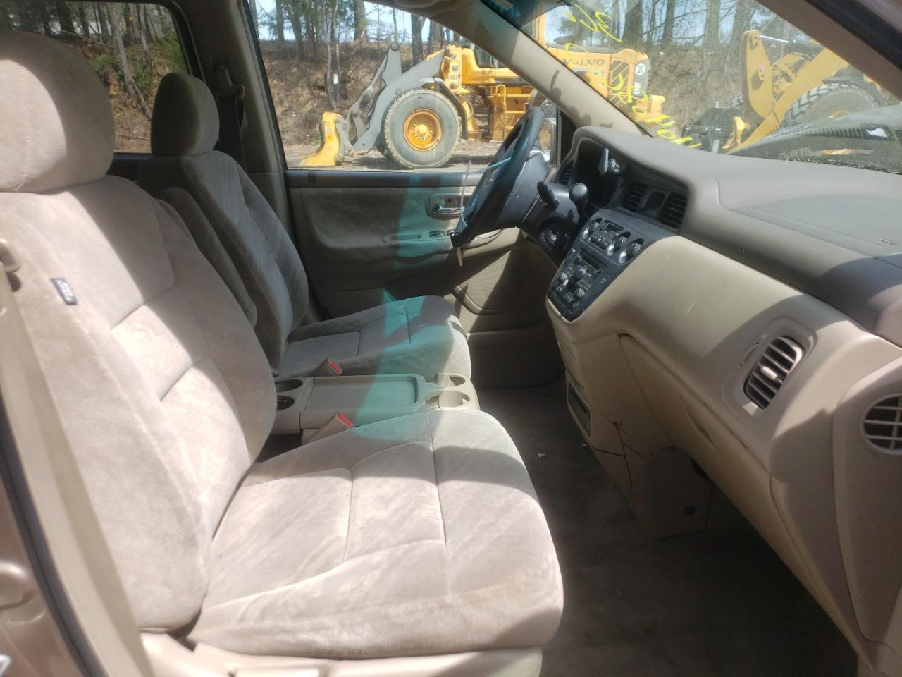 Photo 5 from auction – 2004 HONDA ODYSSEY EX with VIN 5FNRL18874B103499