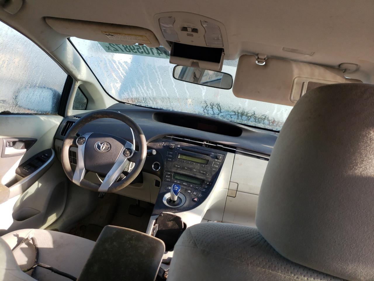Photo 9 from auction – 2010 TOYOTA PRIUS with VIN JTDKN3DUXA0100276