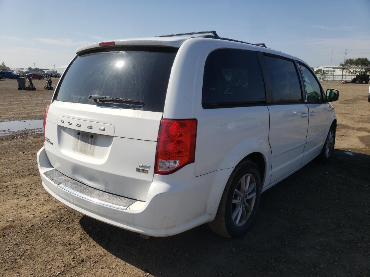 Photo 4 from auction – 2015 DODGE GRAND CARA with VIN 2C4RDGCG7FR745498