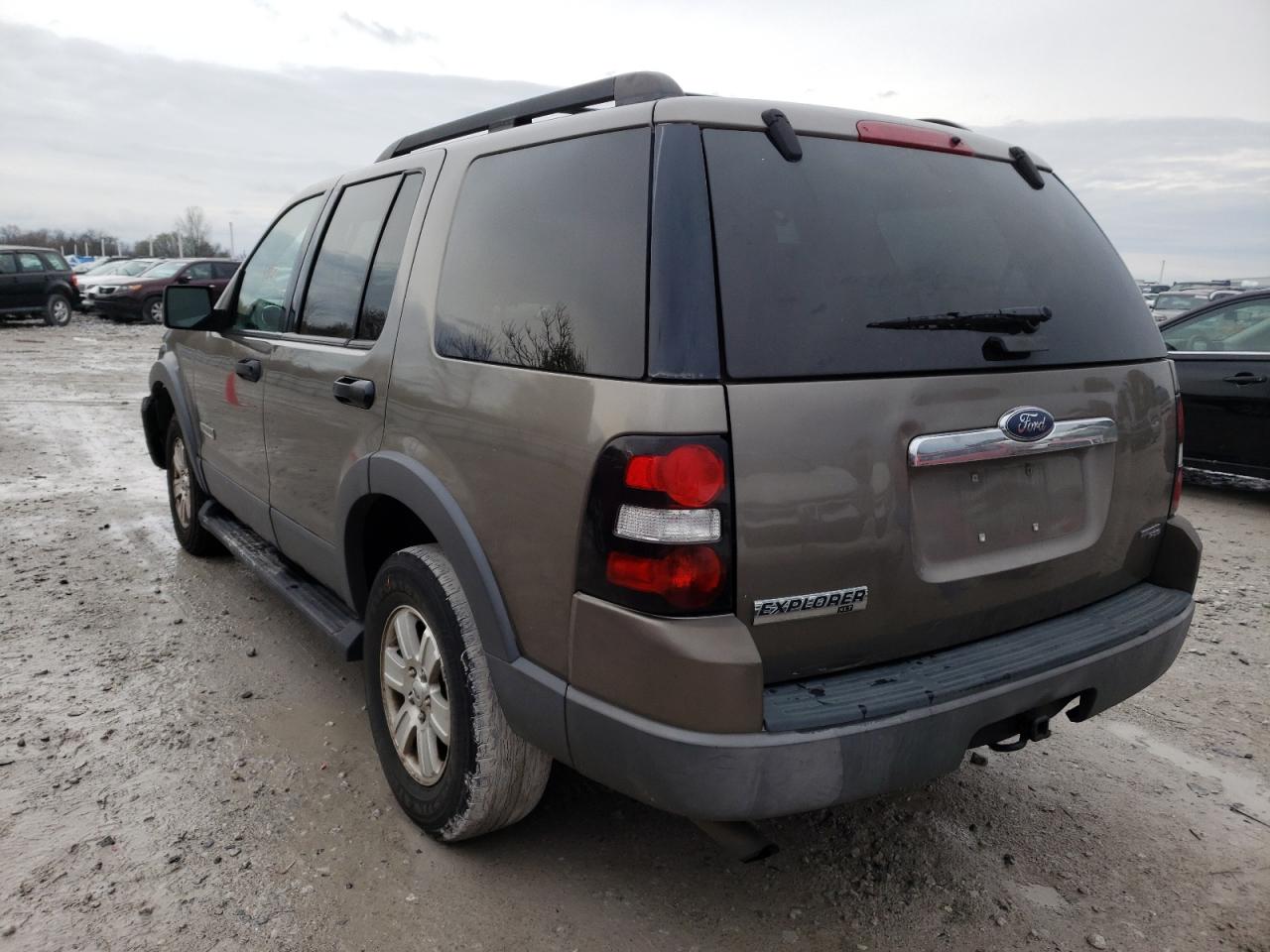 Photo 3 from auction – 2006 FORD EXPLORER X with VIN 1FMEU73E46UB47879