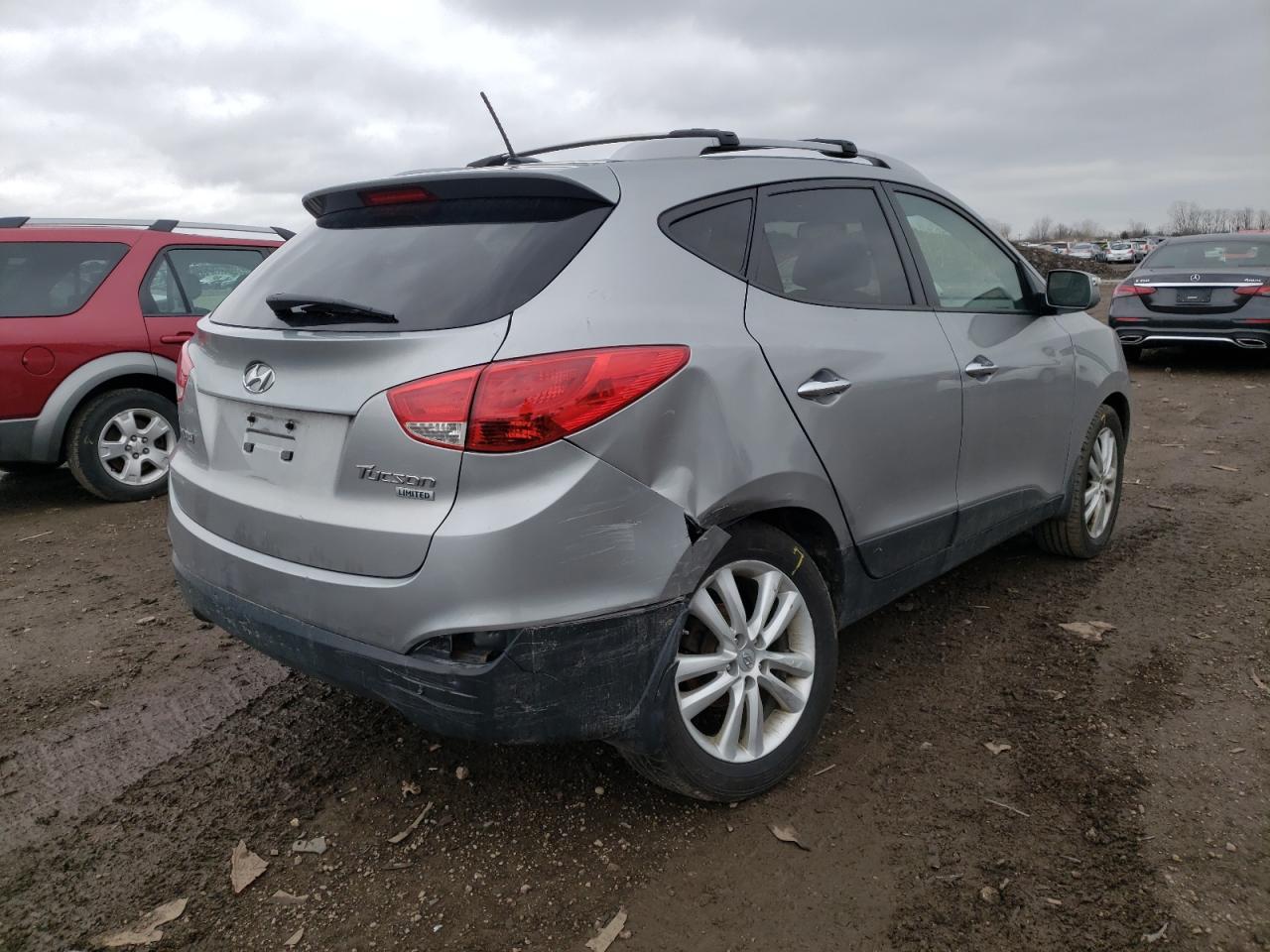 Photo 4 from auction – 2012 HYUNDAI TUCSON GLS with VIN KM8JU3AC0CU355147