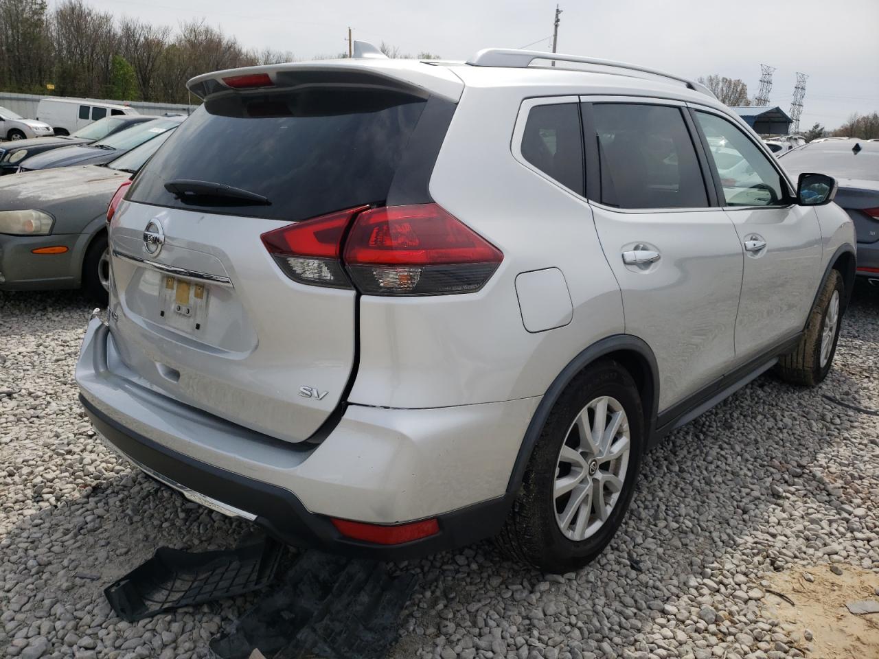 Photo 4 from auction – 2018 NISSAN ROGUE S with VIN JN8AT2MT9JW453757