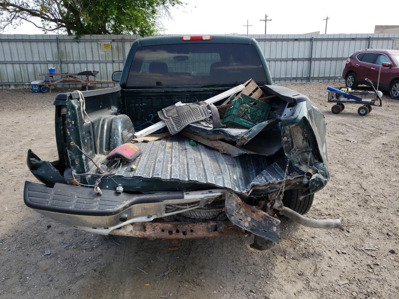 Photo 9 from auction – 2005 GMC NEW SIERRA with VIN 2GTEC13T651287039