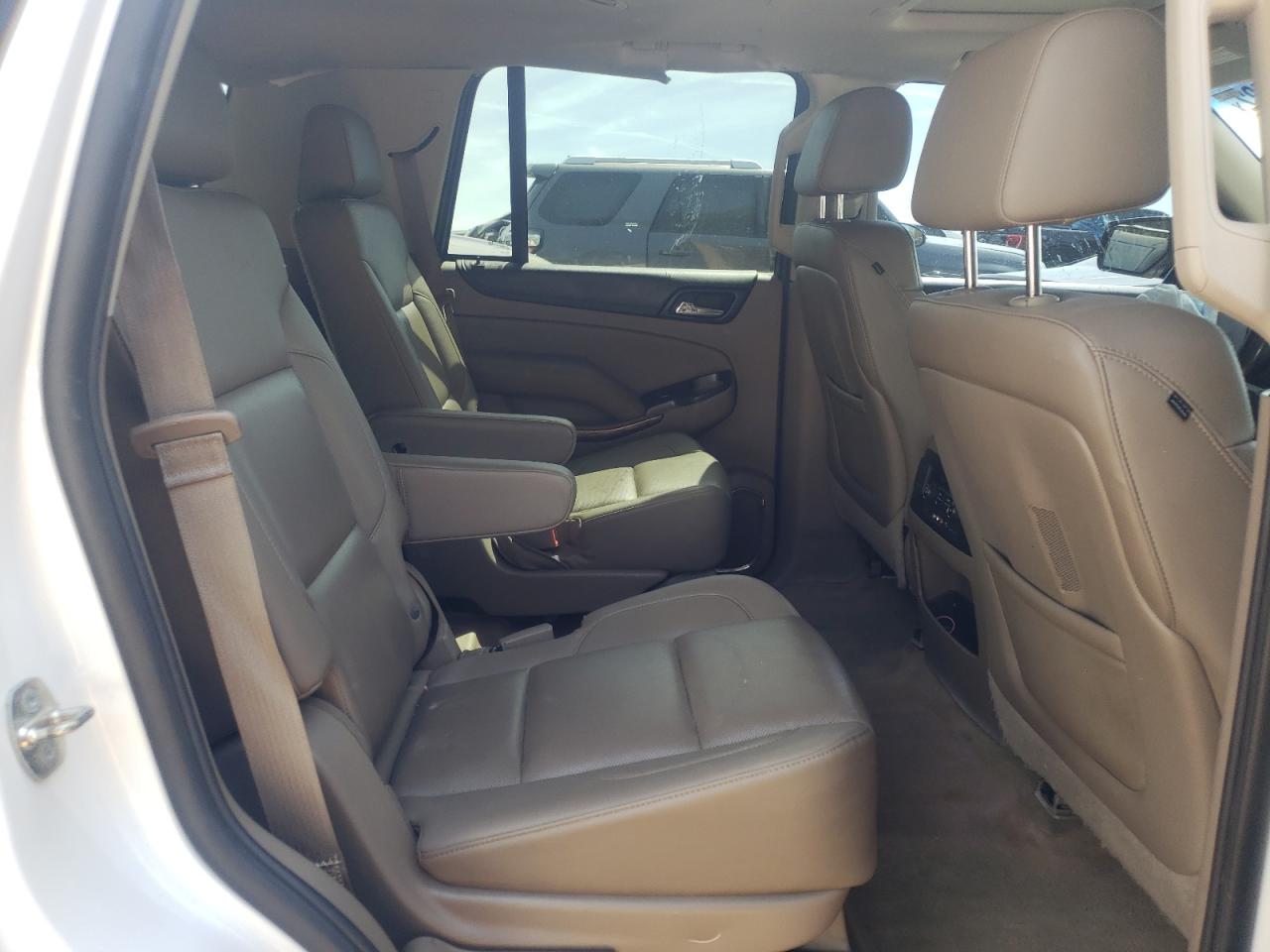 Photo 6 from auction – 2015 GMC YUKON SLT with VIN 1GKS1BKC2FR274043