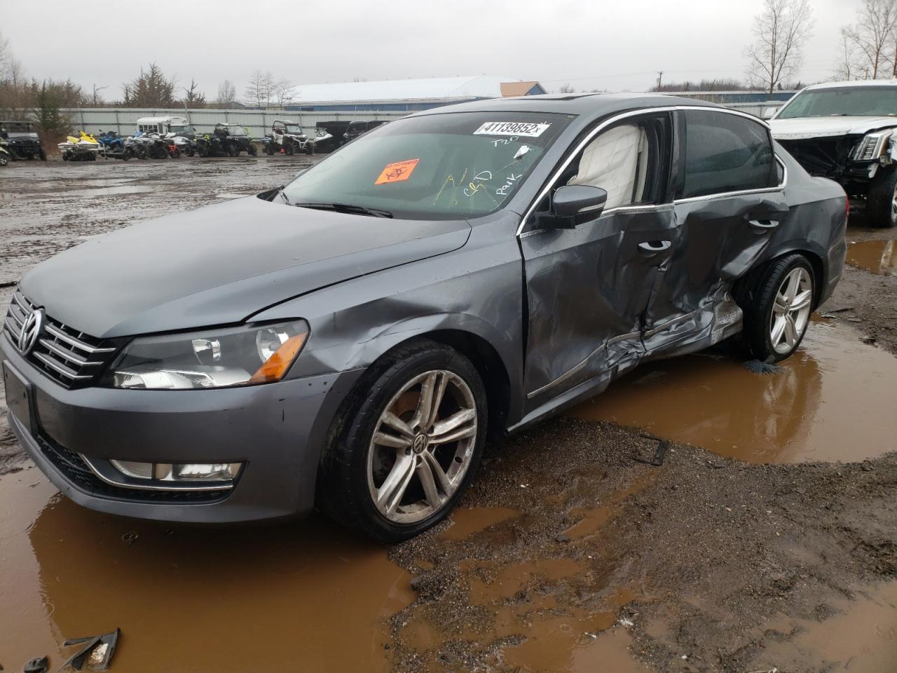 Photo 9 from auction – 2015 VOLKSWAGEN PASSAT SEL with VIN 1VWCV7A35FC004646