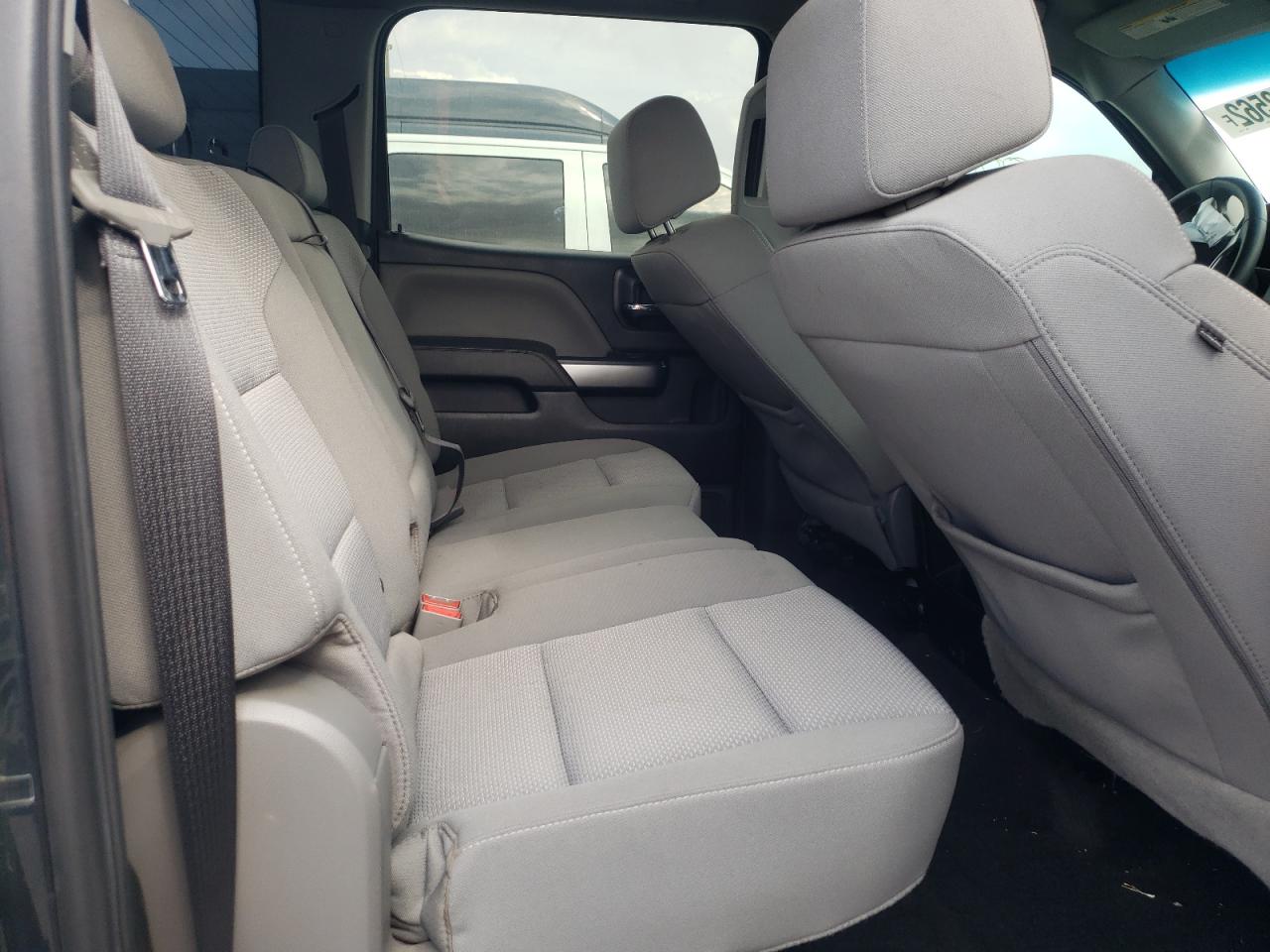 Photo 6 from auction – 2018 CHEVROLET SILVERADO with VIN 3GCPCREC8JG111728