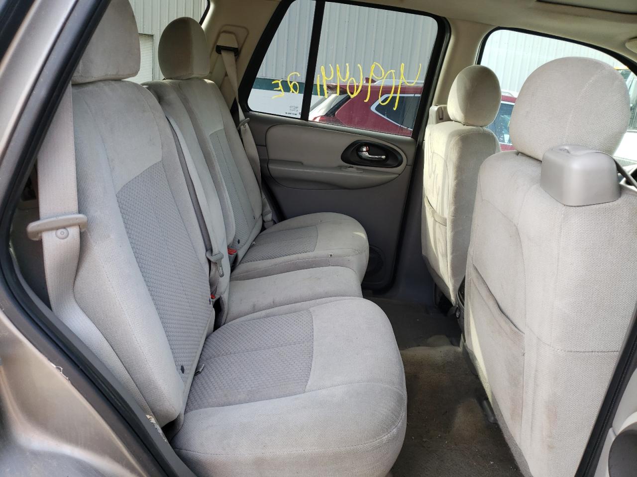 Photo 6 from auction – 2007 CHEVROLET TRAILBLAZE with VIN 1GNDT13S272290145
