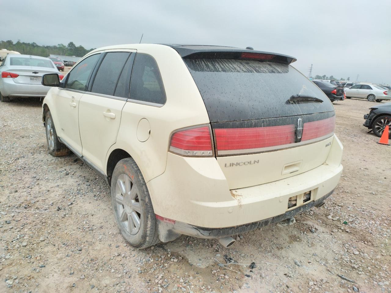Photo 3 from auction – 2007 LINCOLN MKX with VIN 2LMDU68C67BJ26878