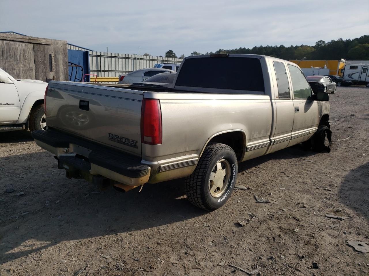 Photo 4 from auction – 1998 CHEVROLET GMT-400 C1 with VIN 2GCEC19R5W1221126