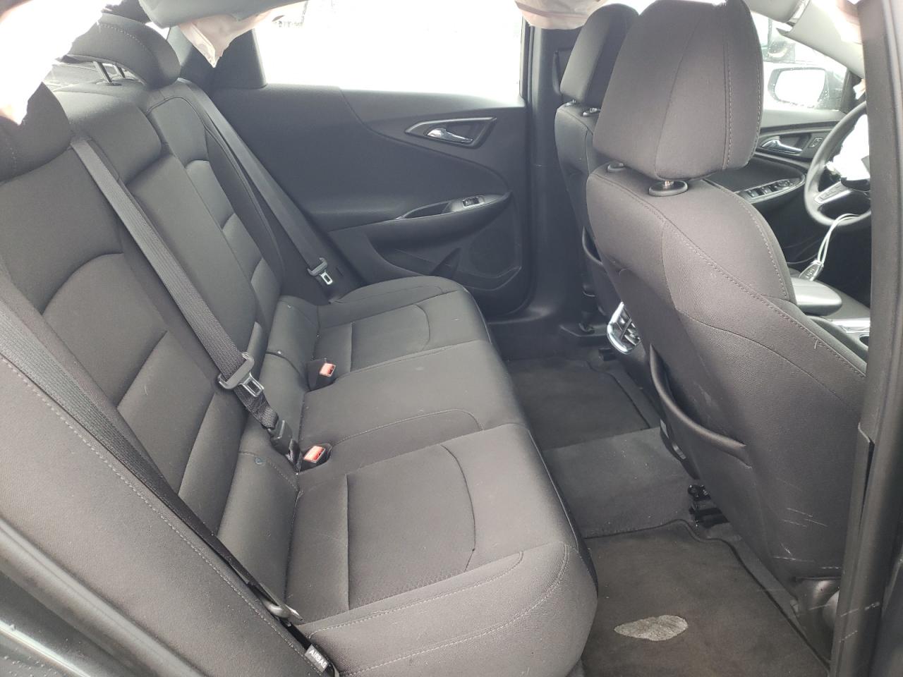 Photo 6 from auction – 2018 CHEVROLET MALIBU LT with VIN 1G1ZD5ST0JF257487