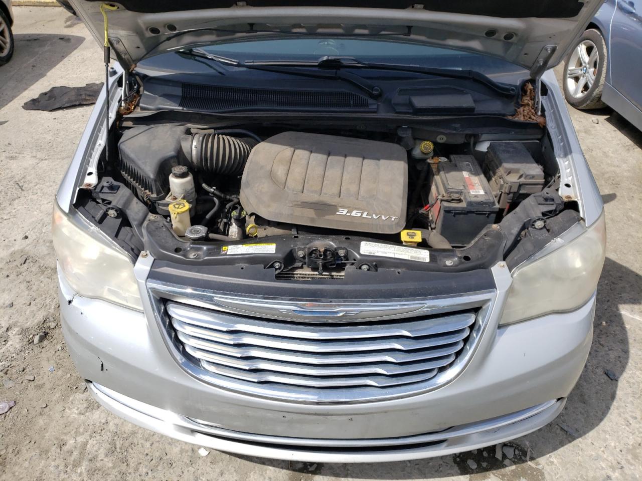 Photo 7 from auction – 2012 CHRYSLER TOWN & COU with VIN 2C4RC1BG2CR196175