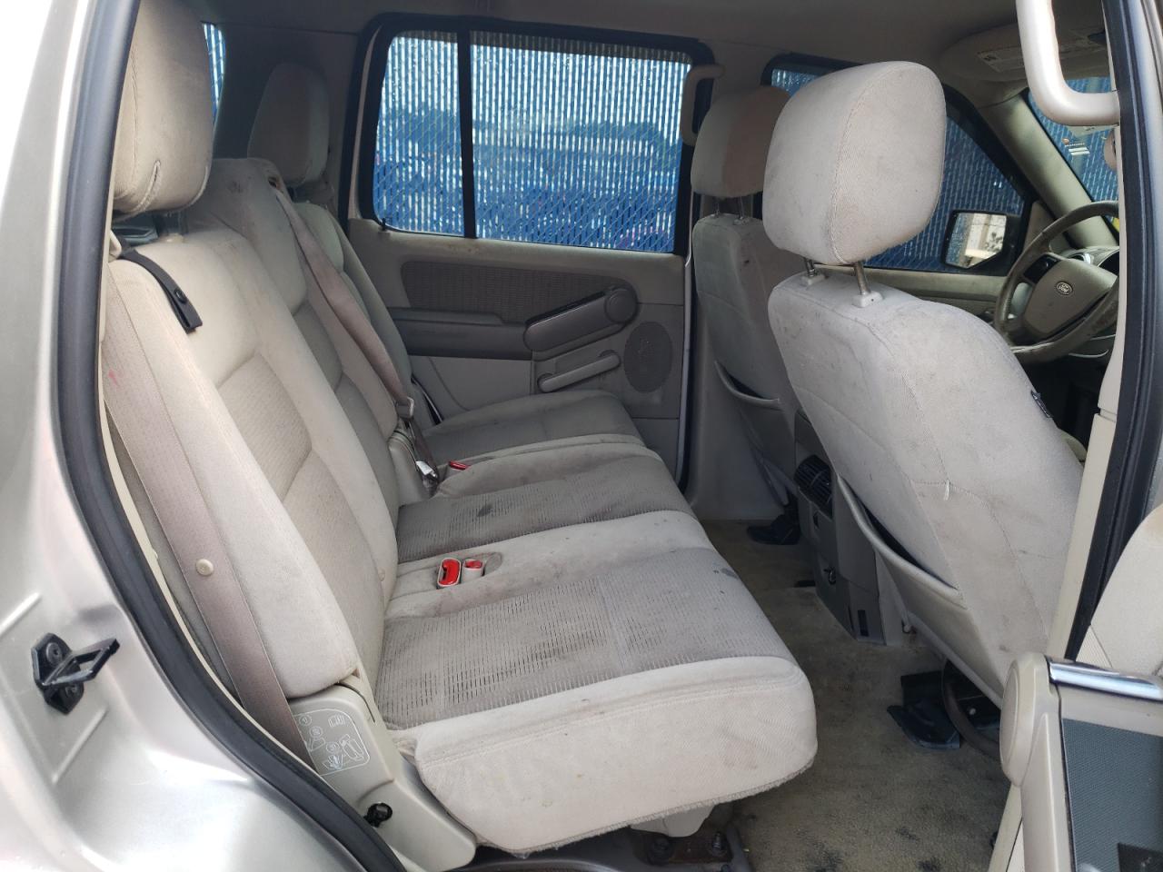 Photo 6 from auction – 2006 FORD EXPLORER X with VIN 1FMEU63E16UA98392