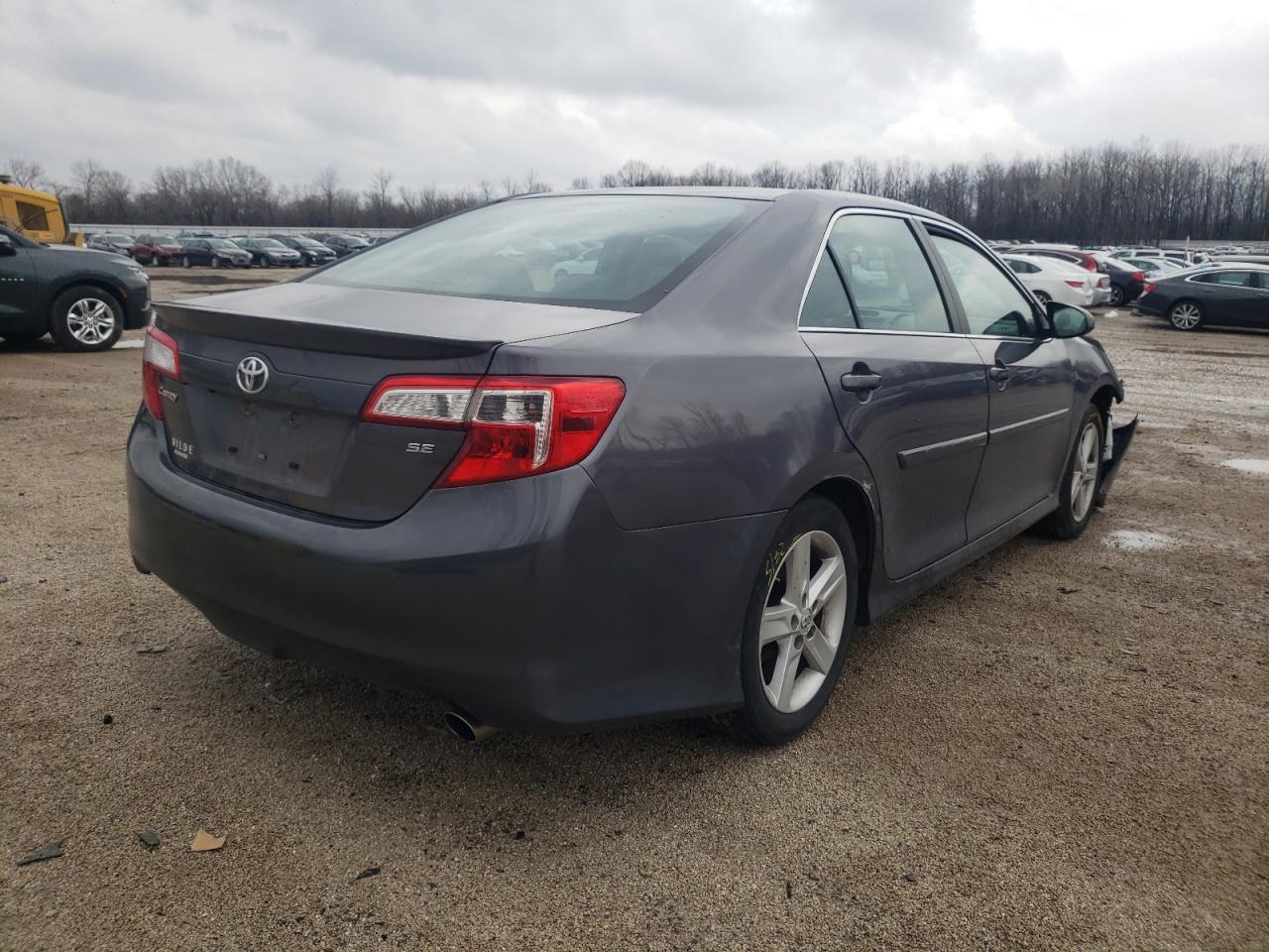 Photo 4 from auction – 2014 TOYOTA CAMRY L with VIN 4T1BF1FK2EU442196
