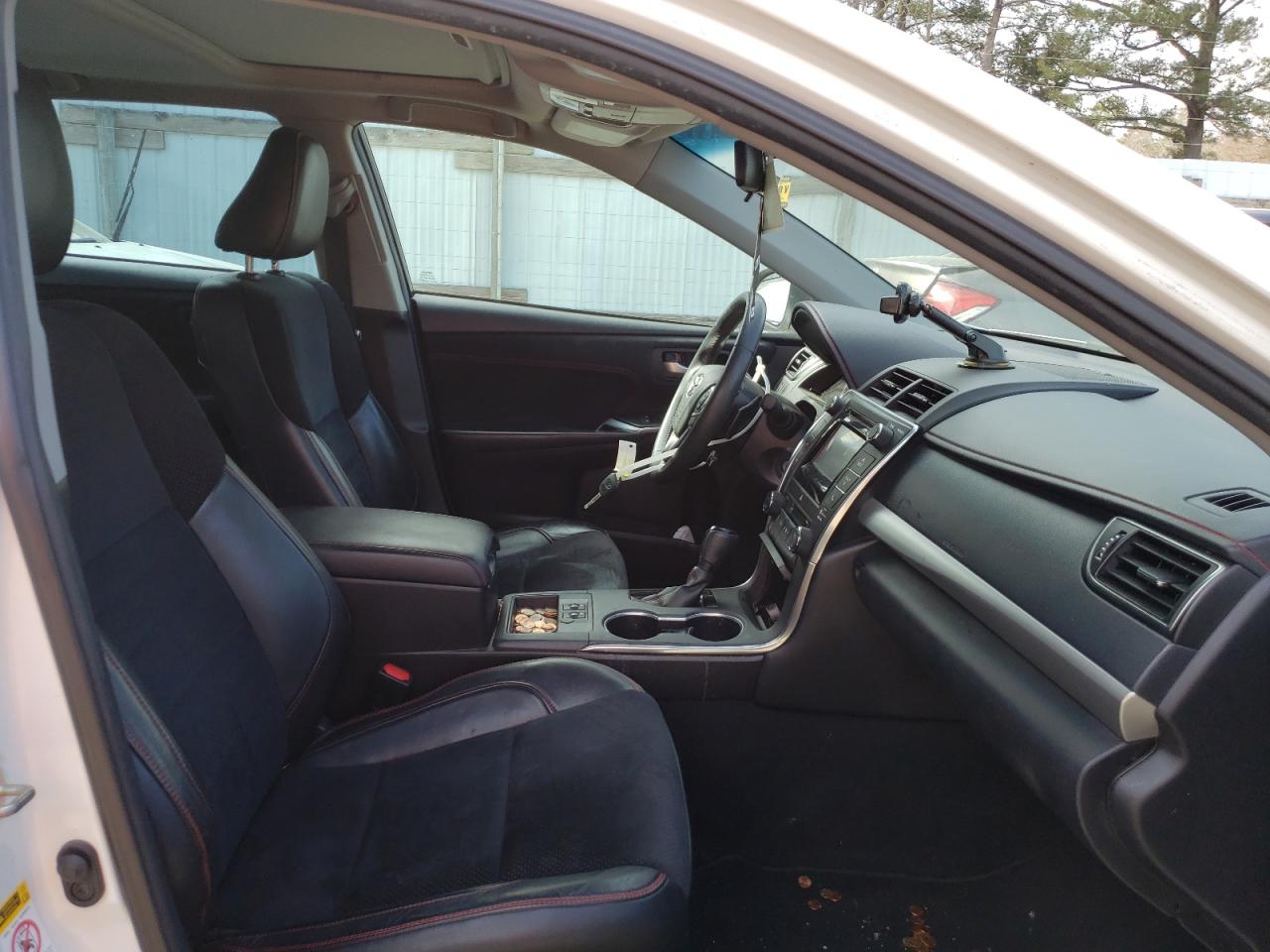 Photo 5 from auction – 2015 TOYOTA CAMRY LE with VIN 4T1BF1FK5FU487490