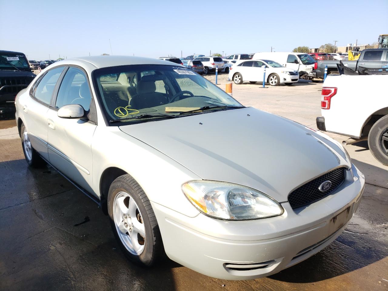 FORD TAURUS SE 2004 with VIN 1FAFP53U34G139172 - Photo from auction