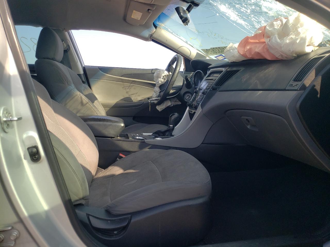Photo 5 from auction – 2013 HYUNDAI SONATA GLS with VIN 5NPEB4AC0DH803738