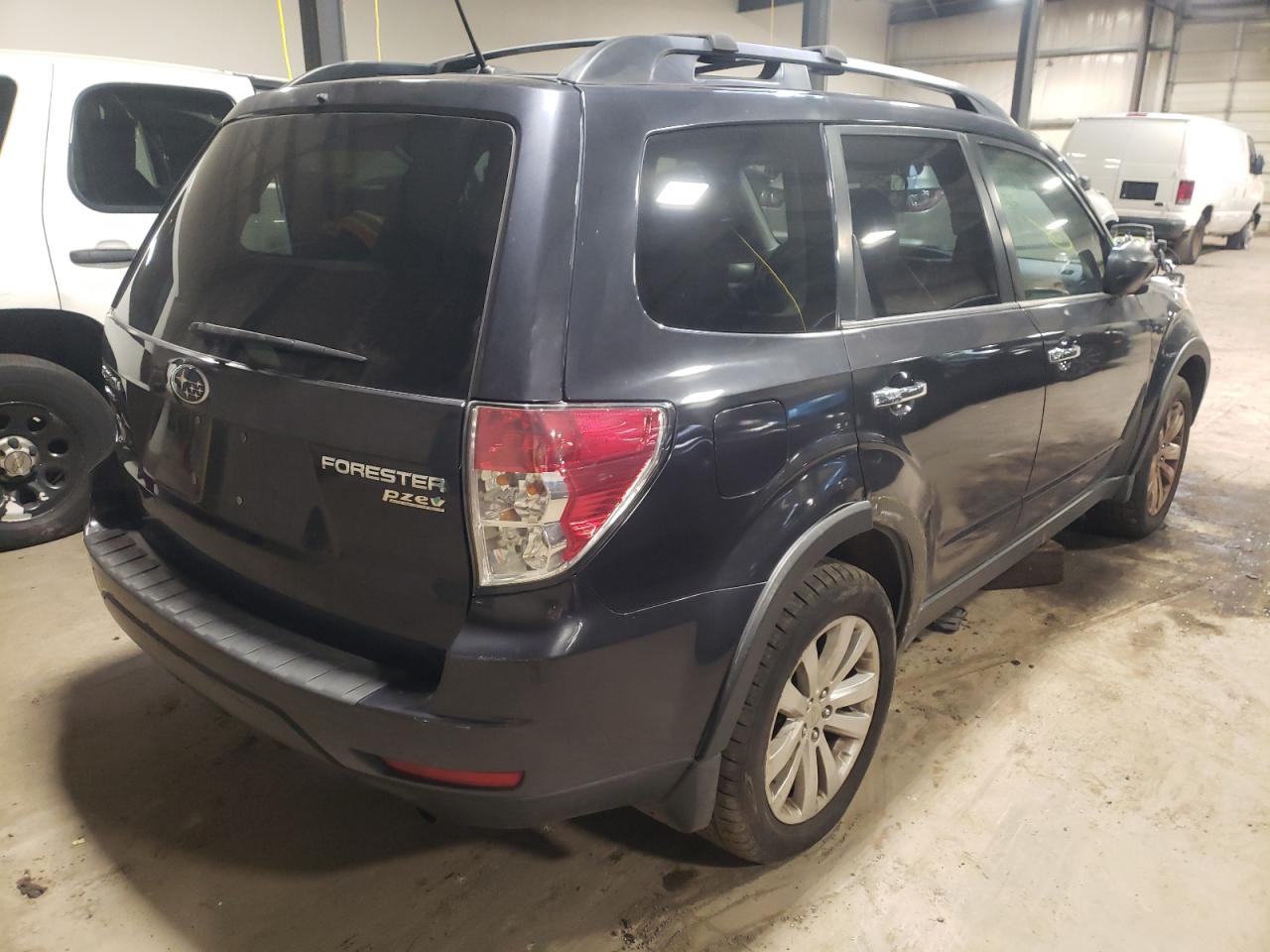 Photo 4 from auction – 2011 SUBARU FORESTER 2 with VIN JF2SHADC0BH728354