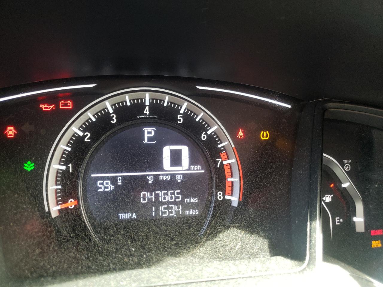 Photo 8 from auction – 2017 HONDA CIVIC LX with VIN 2HGFC2F50HH516349