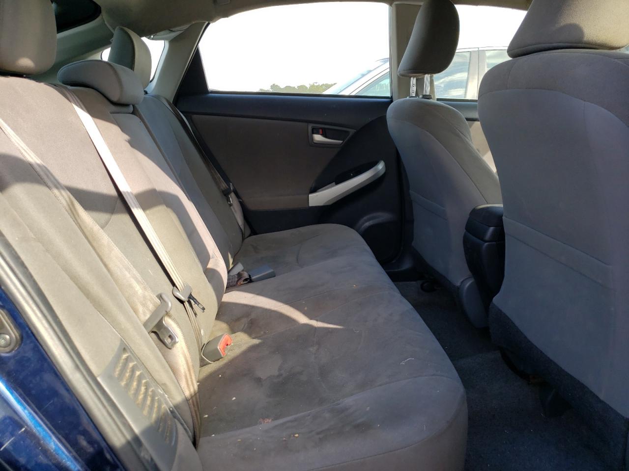 Photo 6 from auction – 2014 TOYOTA PRIUS with VIN JTDKN3DU9E1809121