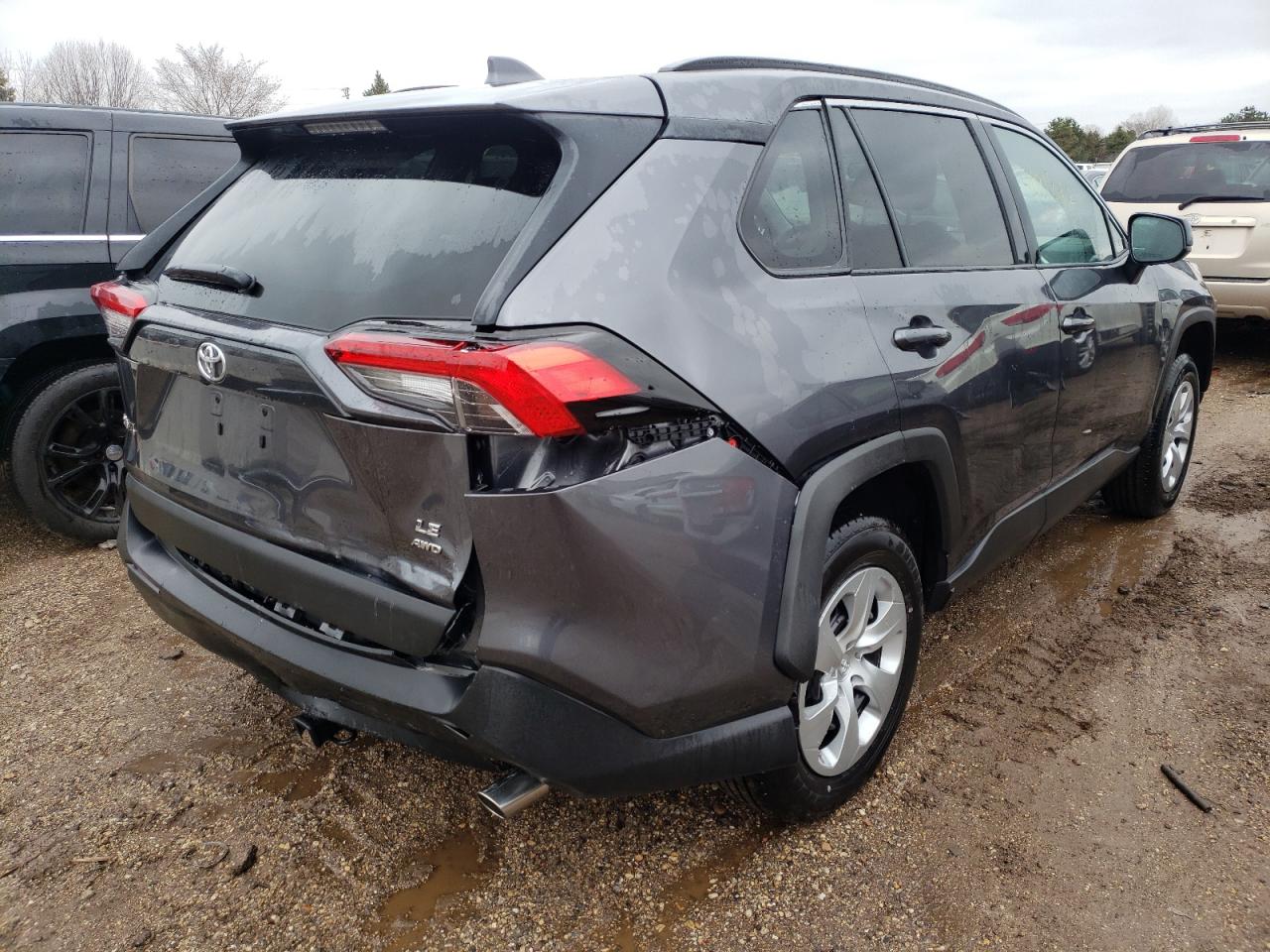 Photo 4 from auction – 2021 TOYOTA RAV4 LE with VIN 2T3F1RFV6MC182000