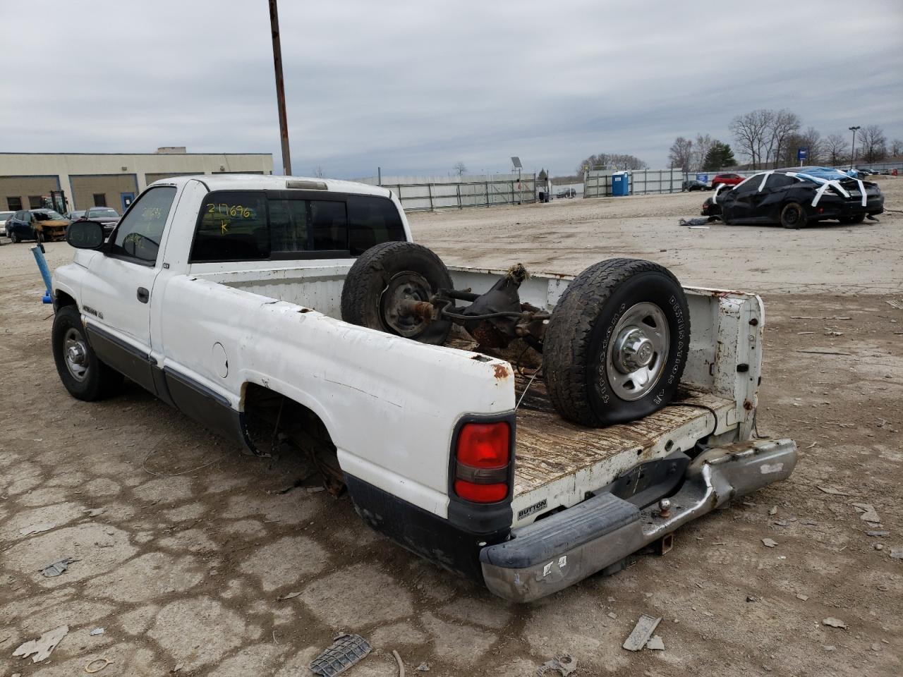 Photo 3 from auction – 1998 DODGE RAM 2500 with VIN 3B7KC26Z7WM217696