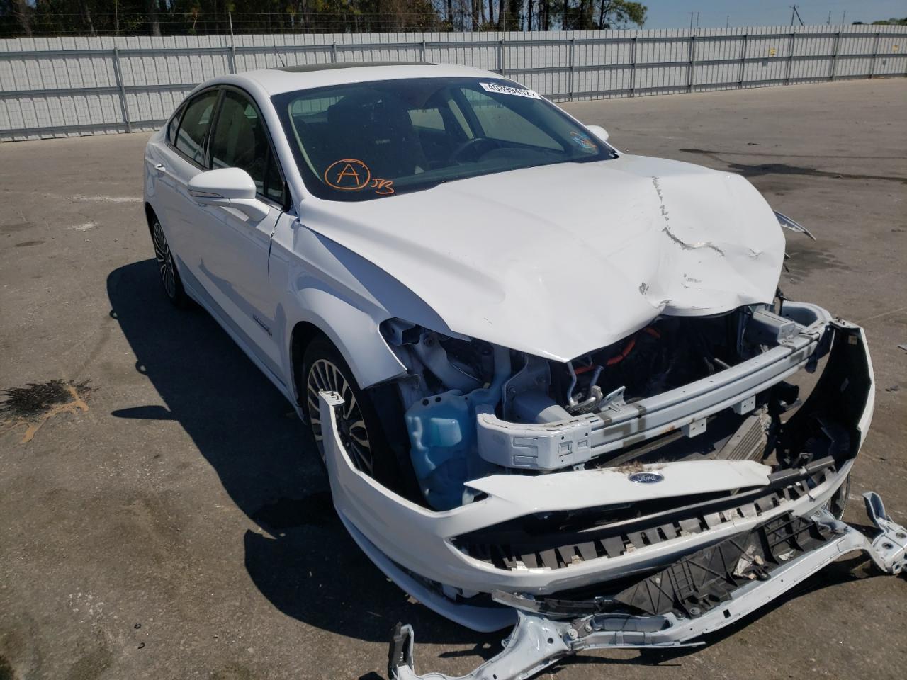 FORD FUSION TIT 2018 with VIN 3FA6P0RU4JR148607 - Photo from auction