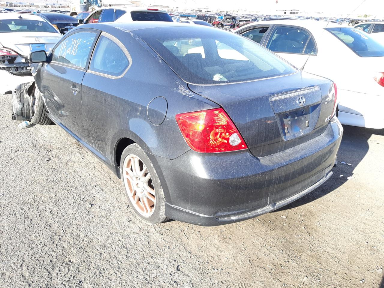 Photo 3 from auction – 2006 TOYOTA SCION TC with VIN JTKDE177060111550