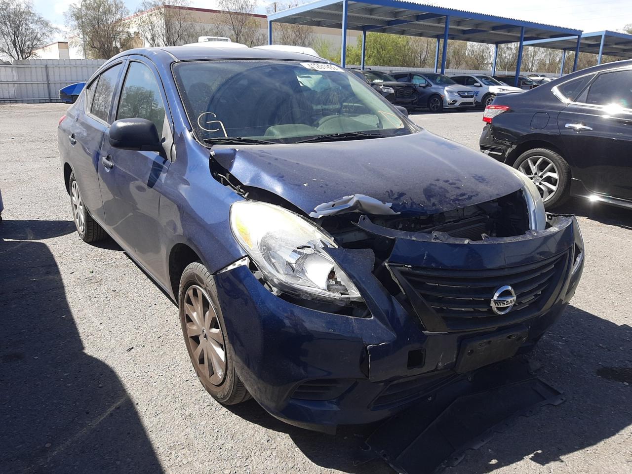 NISSAN VERSA S 2013 with VIN 3N1CN7AP3DL886619 - Photo from auction