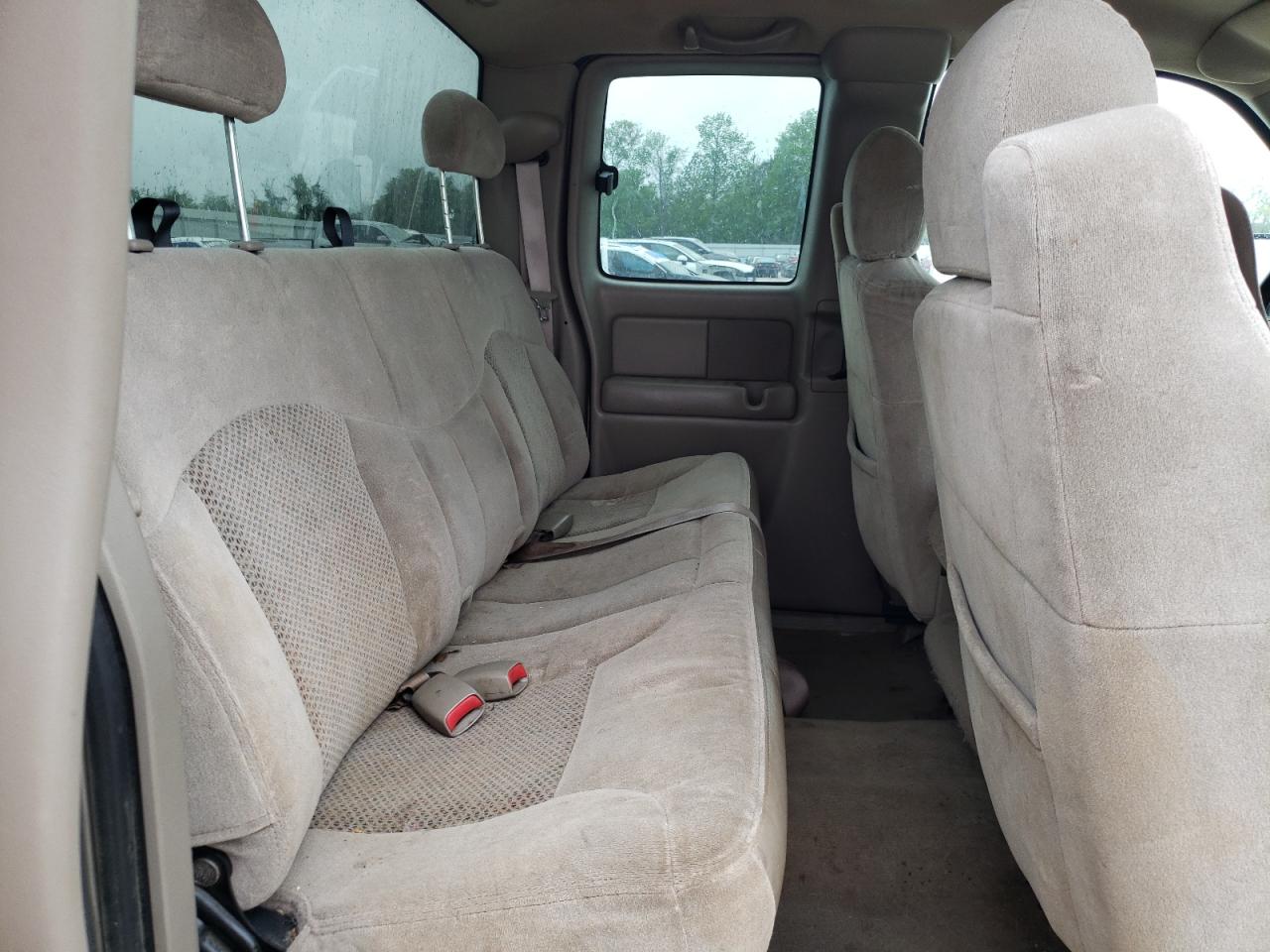 Photo 6 from auction – 2002 CHEVROLET SILVERADO with VIN 2GCEC19V121138154