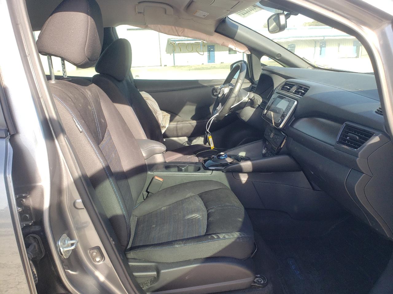 Photo 5 from auction – 2022 NISSAN LEAF SV with VIN 1N4AZ1CV4NC550255