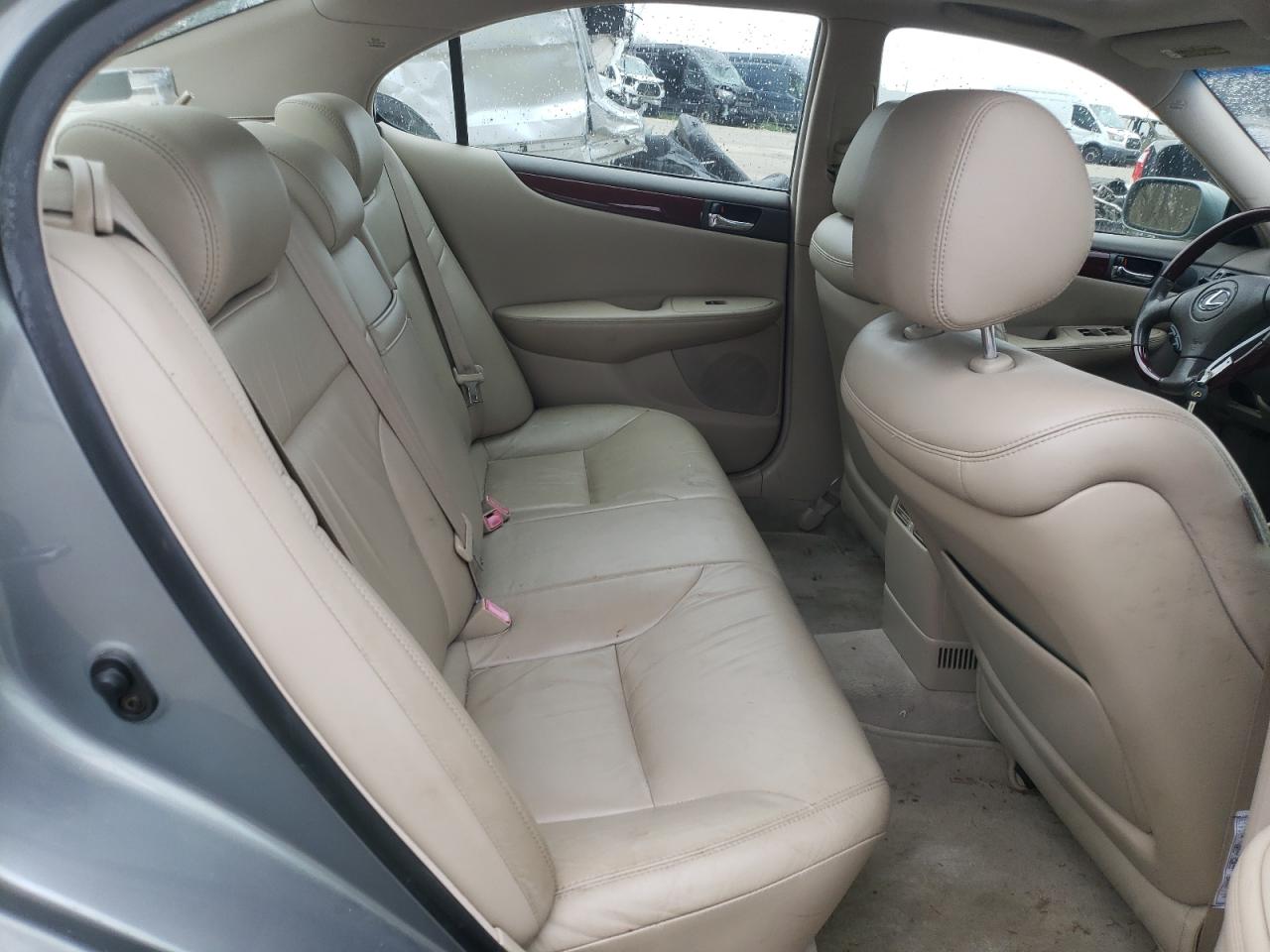 Photo 6 from auction – 2004 LEXUS ES 330 with VIN JTHBA30G145023329