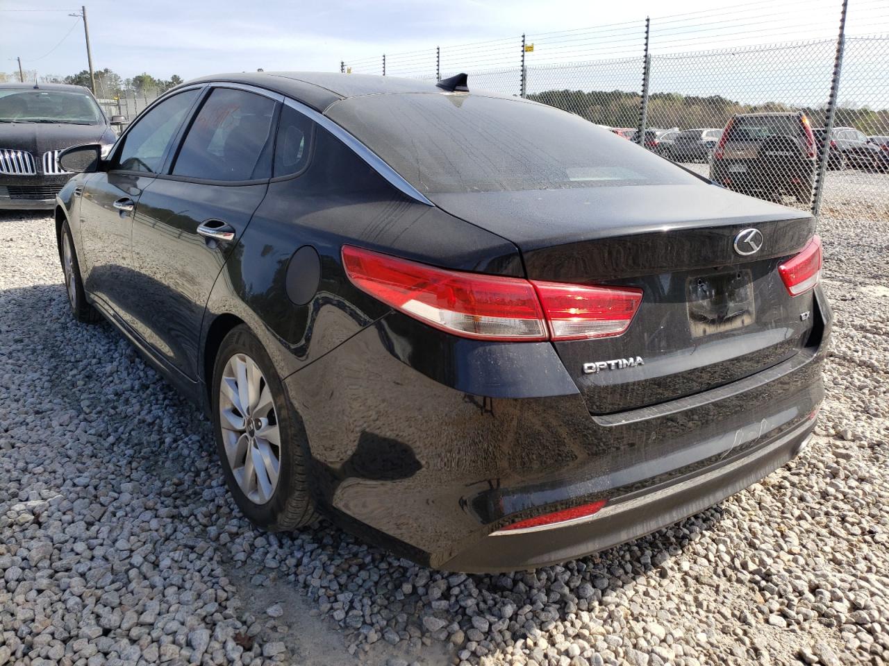 Photo 3 from auction – 2018 KIA OPTIMA EX with VIN 5XXGU4L39JG257576