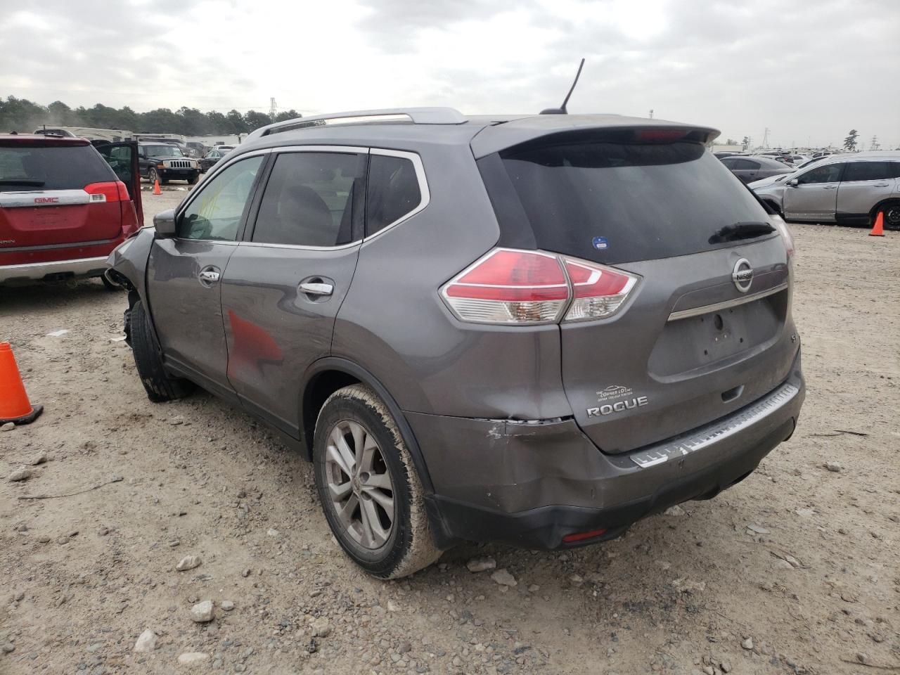 Photo 3 from auction – 2016 NISSAN ROGUE S with VIN KNMAT2MT7GP620857