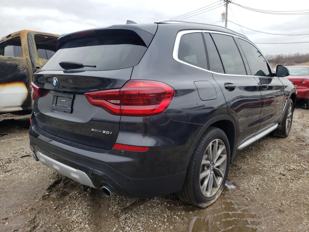 Photo 4 from auction – 2019 BMW X3 XDRIVE3 with VIN 5UXTR9C55KLE20743