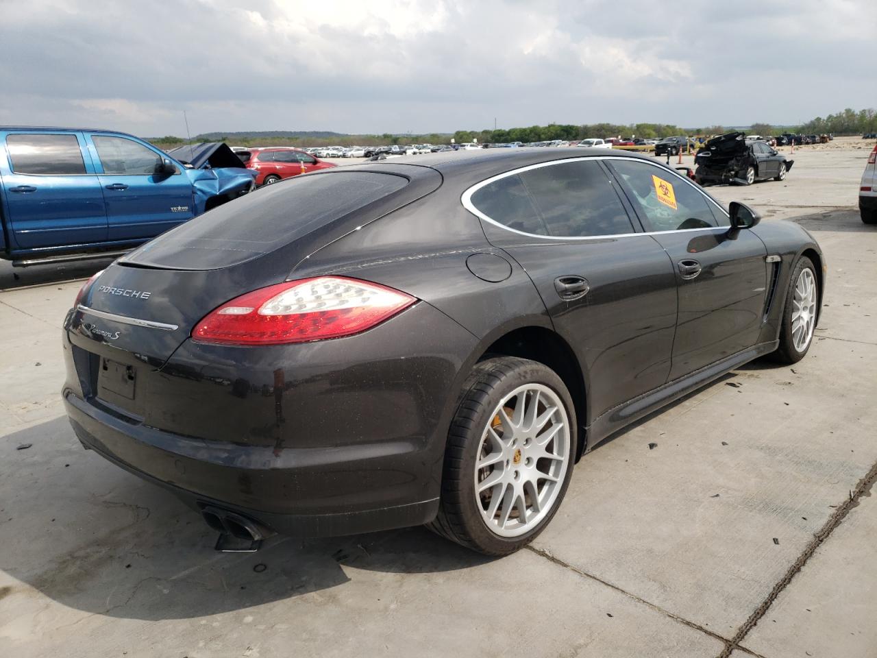 Photo 4 from auction – 2010 PORSCHE PANAMERA S with VIN WP0AB2A76AL060550
