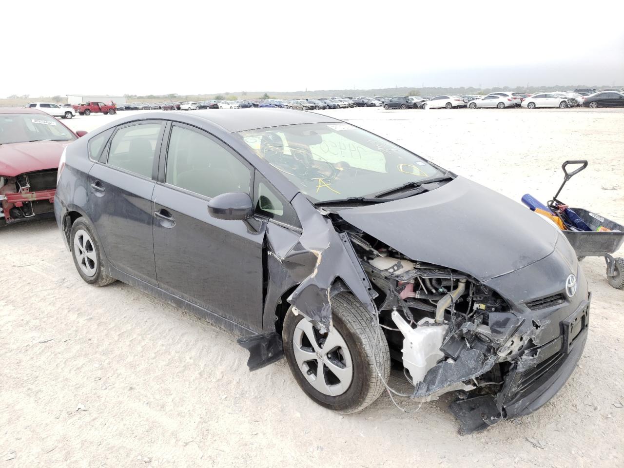 TOYOTA PRIUS 2015 with VIN JTDKN3DUXF1904725 - Photo from auction