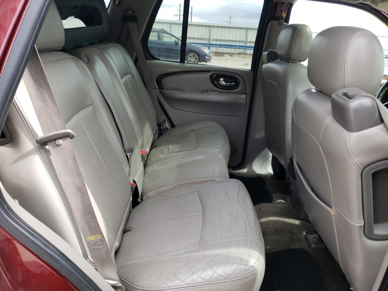 Photo 6 from auction – 2004 BUICK RAINIER CX with VIN 5GADT13S642311357