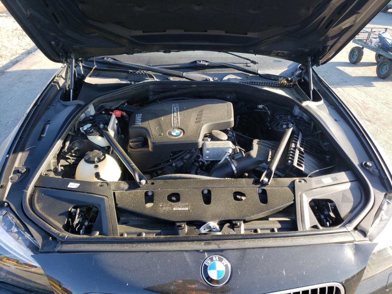 Photo 7 from auction – 2013 BMW 528 XI with VIN WBAXH5C55DDW15912