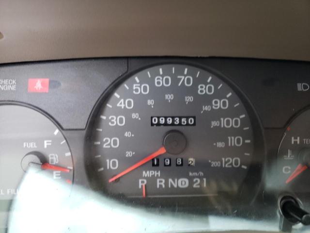Photo 8 from auction – 2005 MERCURY GRAND MARQ with VIN 2MEFM74W85X624531