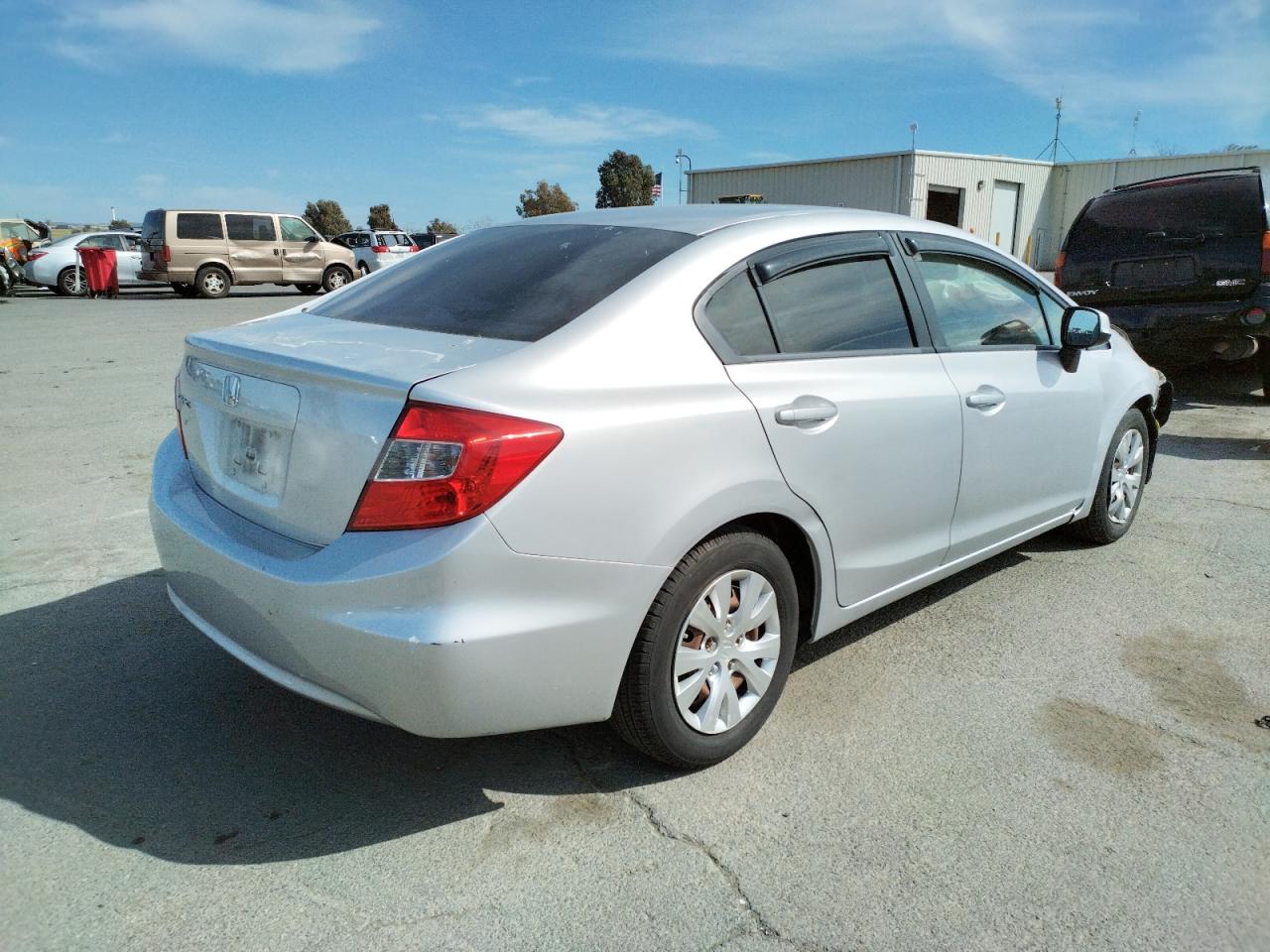 Photo 4 from auction – 2012 HONDA CIVIC LX with VIN 19XFB2F57CE335691
