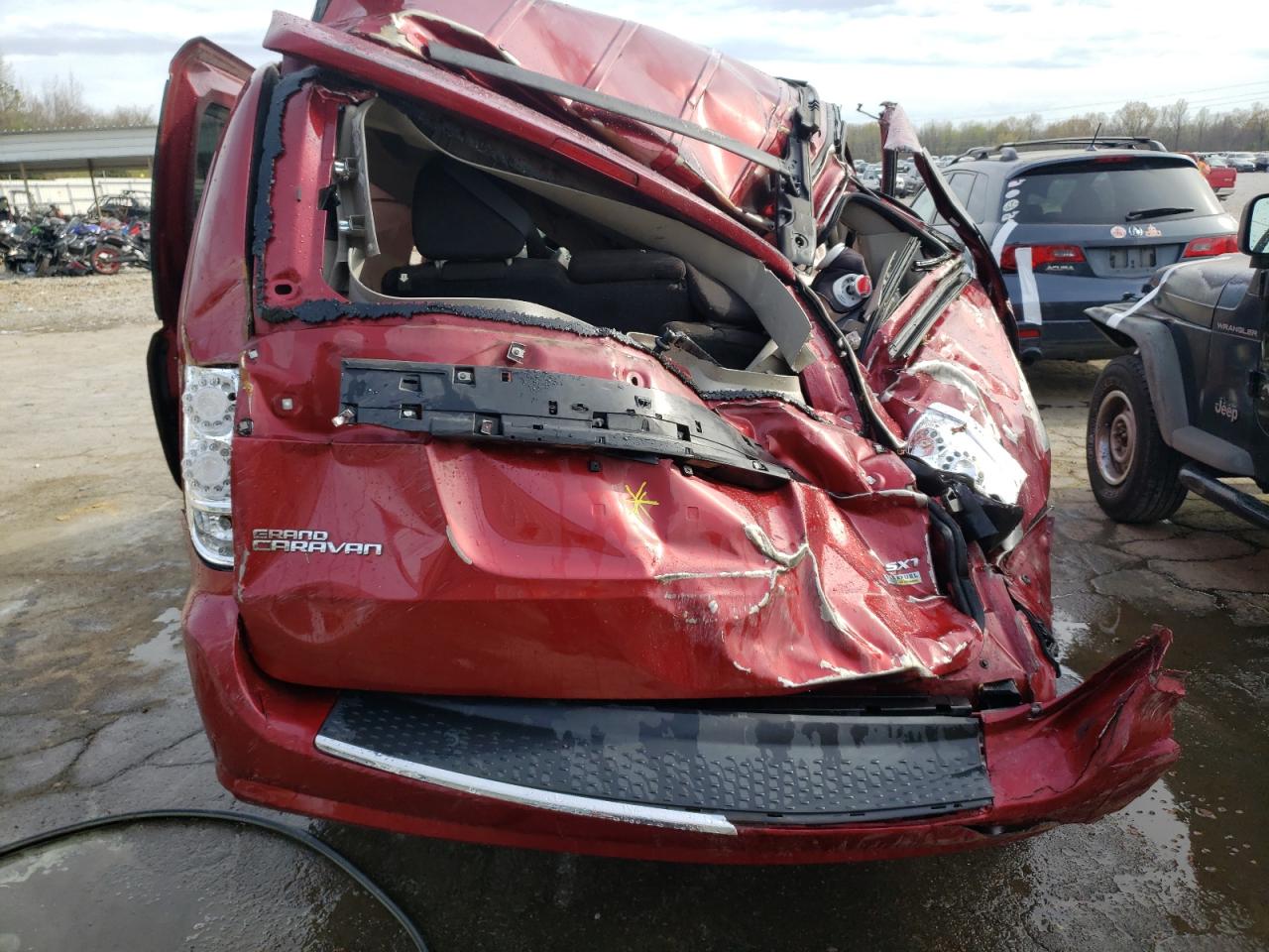 Photo 9 from auction – 2014 DODGE GRAND CARA with VIN 2C4RDGCG7ER245355
