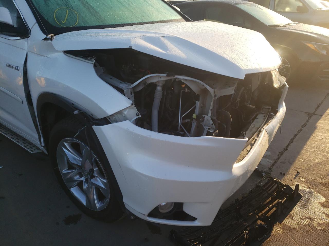 Photo 9 from auction – 2014 TOYOTA HIGHLANDER with VIN 5TDDCRFH7ES004884