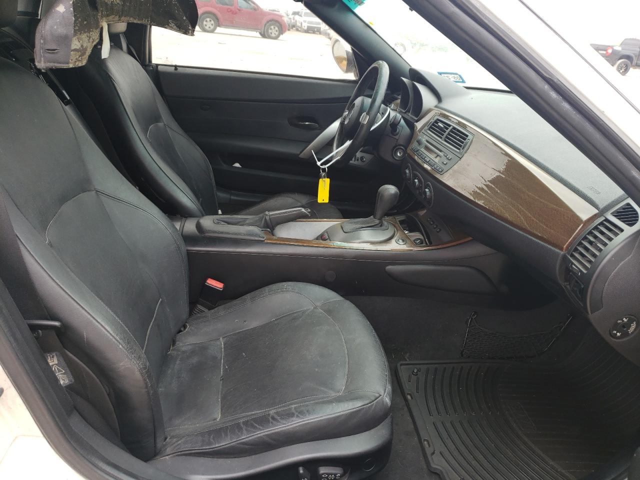 Photo 5 from auction – 2004 BMW Z4 2.5 with VIN 4USBT335X4LS50952