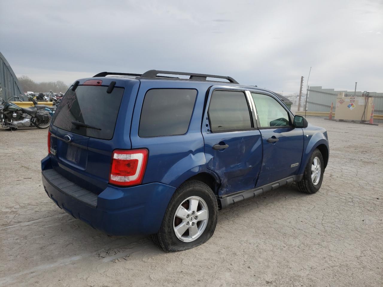 Photo 4 from auction – 2008 FORD ESCAPE XLT with VIN 1FMCU03148KA23914