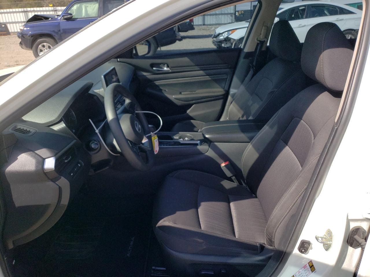 Photo 5 from auction – 2020 NISSAN ALTIMA S with VIN 1N4BL4BV3LC157742