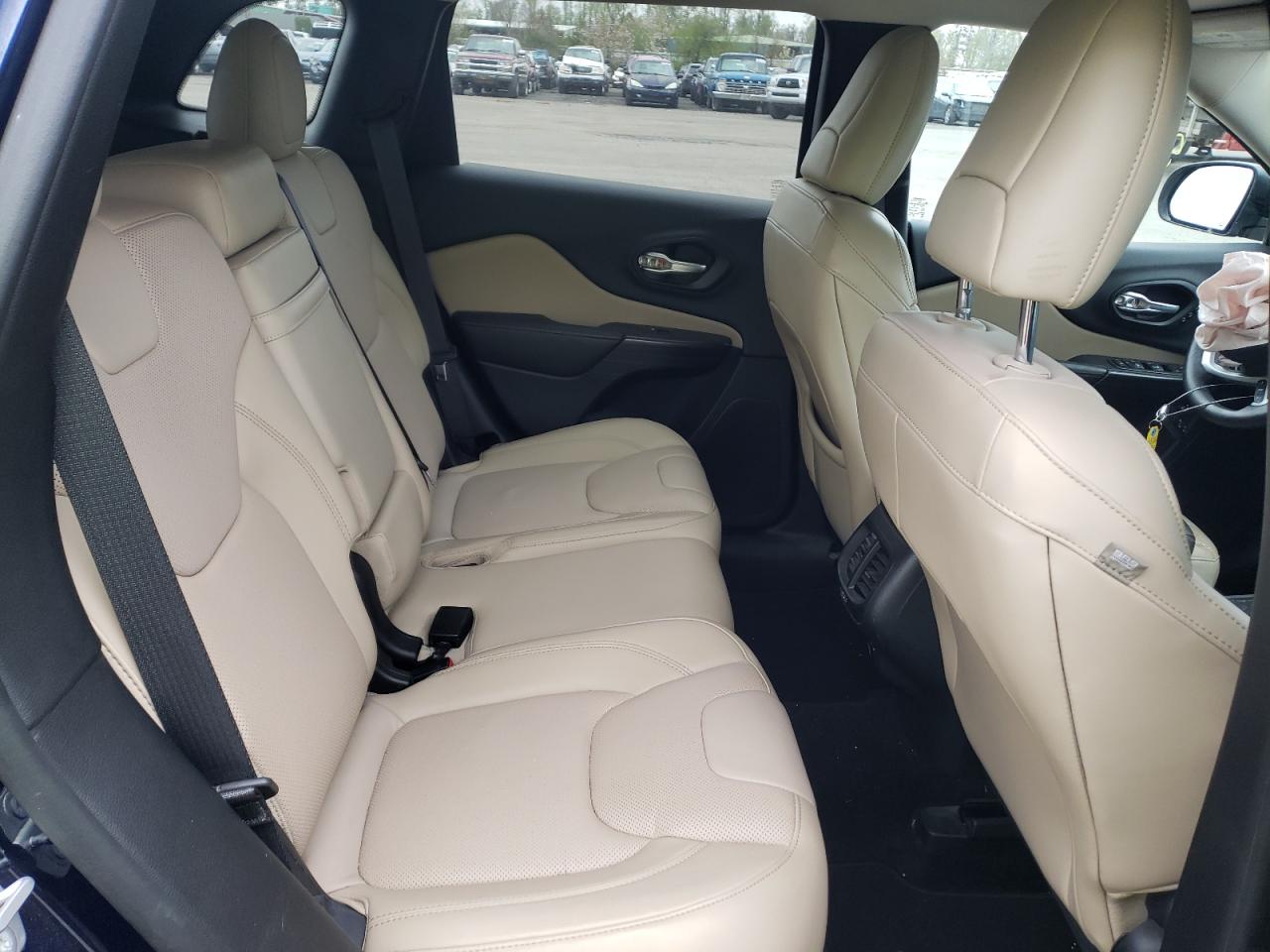 Photo 6 from auction – 2016 JEEP CHEROKEE L with VIN 1C4PJMDS4GW128456