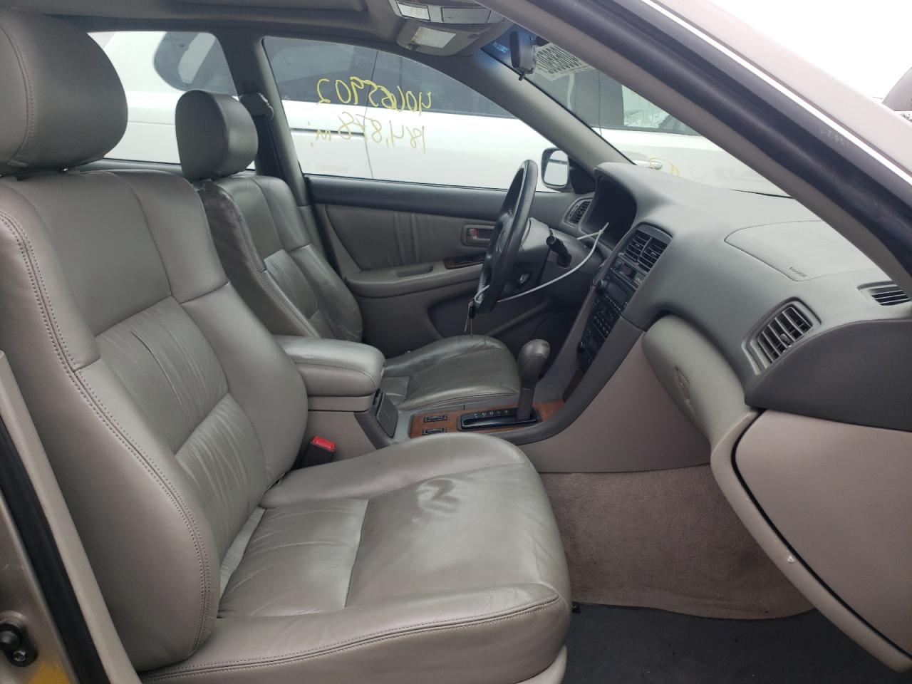 Photo 5 from auction – 1999 LEXUS ES 300 with VIN JT8BF28G0X0232207