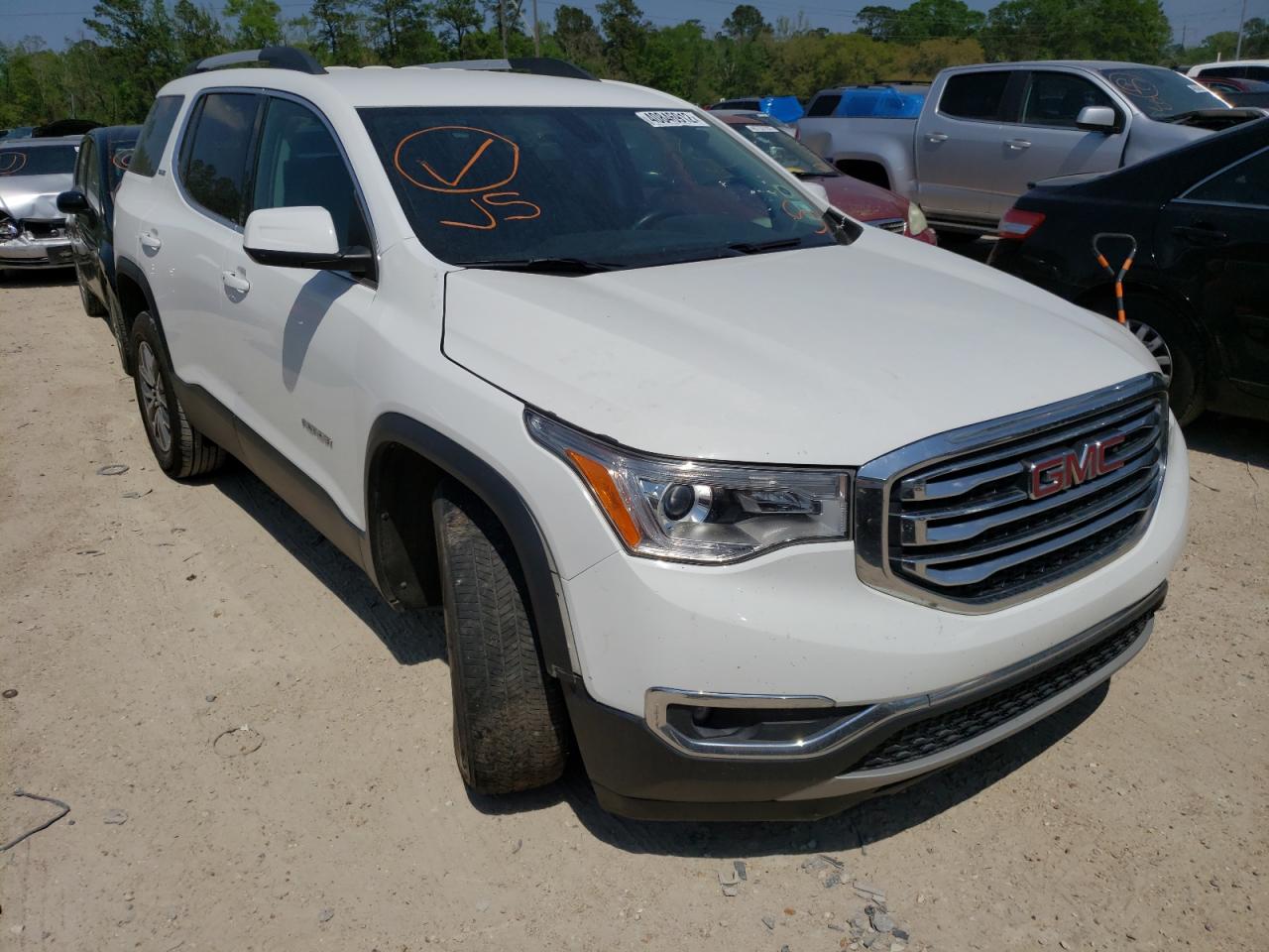 GMC ACADIA SLE 2017 with VIN 1GKKNLLS2HZ177119 - Photo from auction