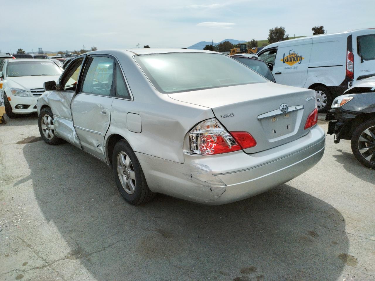 Photo 3 from auction – 2004 TOYOTA AVALON XL with VIN 4T1BF28B64U377659